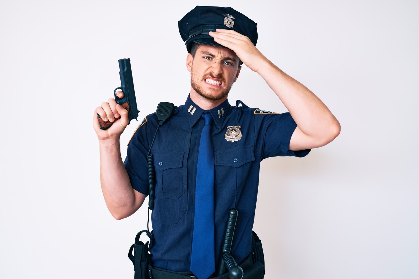 politist-politia