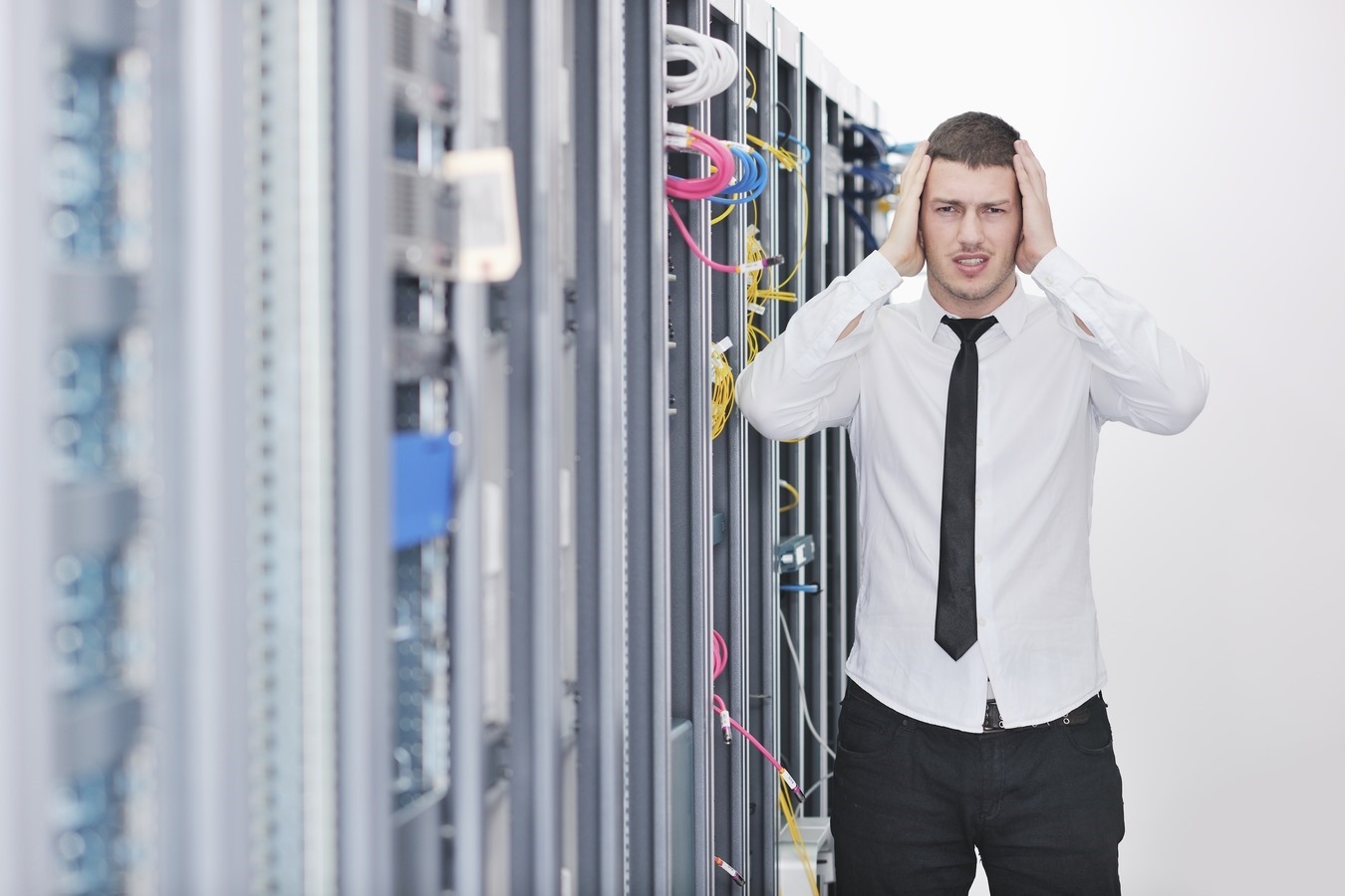 datacenter-server-room